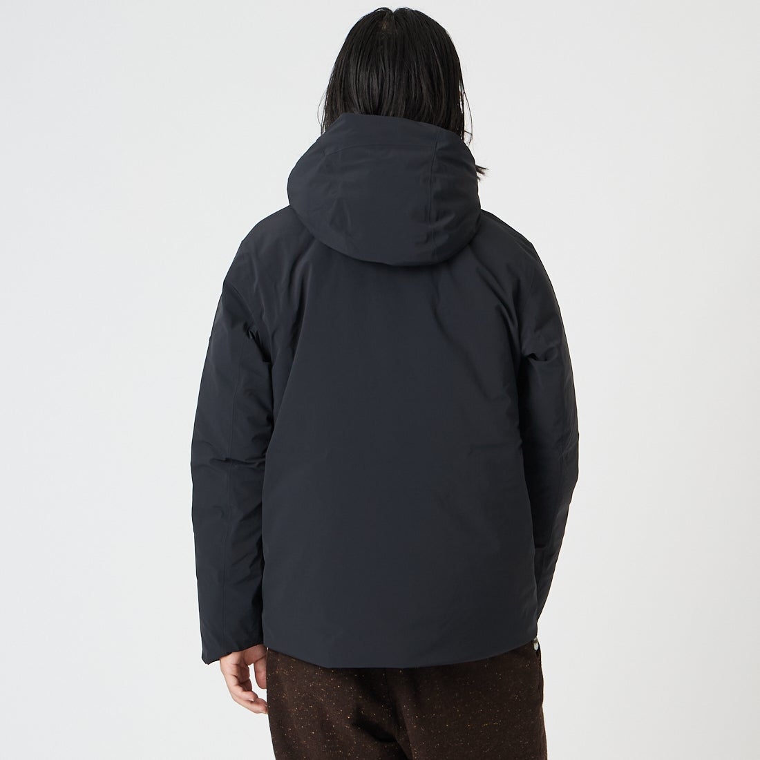 DESCENTE ALLTERRAIN [デサントオルテライン] 水沢ダウン インビジブルダウンジャケット [DU6FDJM4M] BK00 &&モデル身長：175cm 着用サイズ：M&&