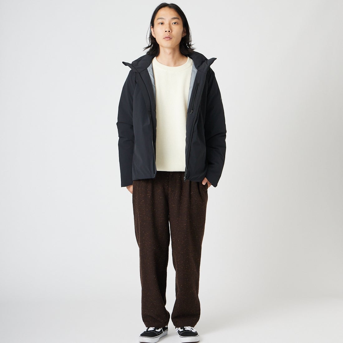 DESCENTE ALLTERRAIN [デサントオルテライン] 水沢ダウン インビジブルダウンジャケット [DU6FDJM4M] BK00 &&モデル身長：175cm 着用サイズ：M&&