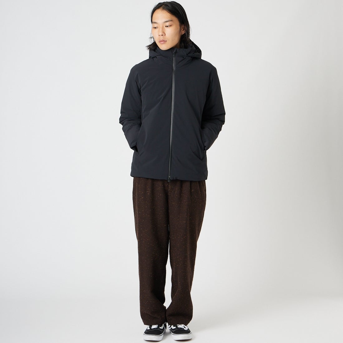 DESCENTE ALLTERRAIN [デサントオルテライン] 水沢ダウン インビジブルダウンジャケット [DU6FDJM4M] BK00 &&モデル身長：175cm 着用サイズ：M&&