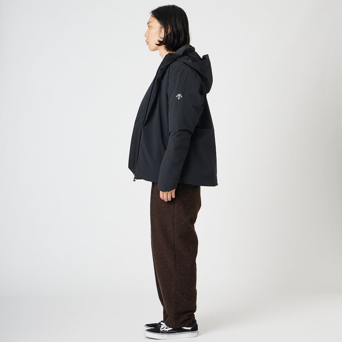 DESCENTE ALLTERRAIN [デサントオルテライン] 水沢ダウン インビジブルダウンジャケット [DU6FDJM4M] BK00 &&モデル身長：175cm 着用サイズ：M&&
