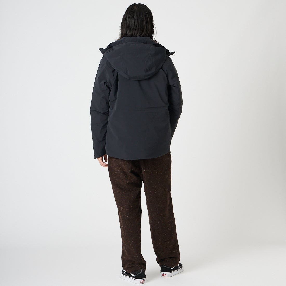 DESCENTE ALLTERRAIN [デサントオルテライン] 水沢ダウン インビジブルダウンジャケット [DU6FDJM4M] BK00 &&モデル身長：175cm 着用サイズ：M&&