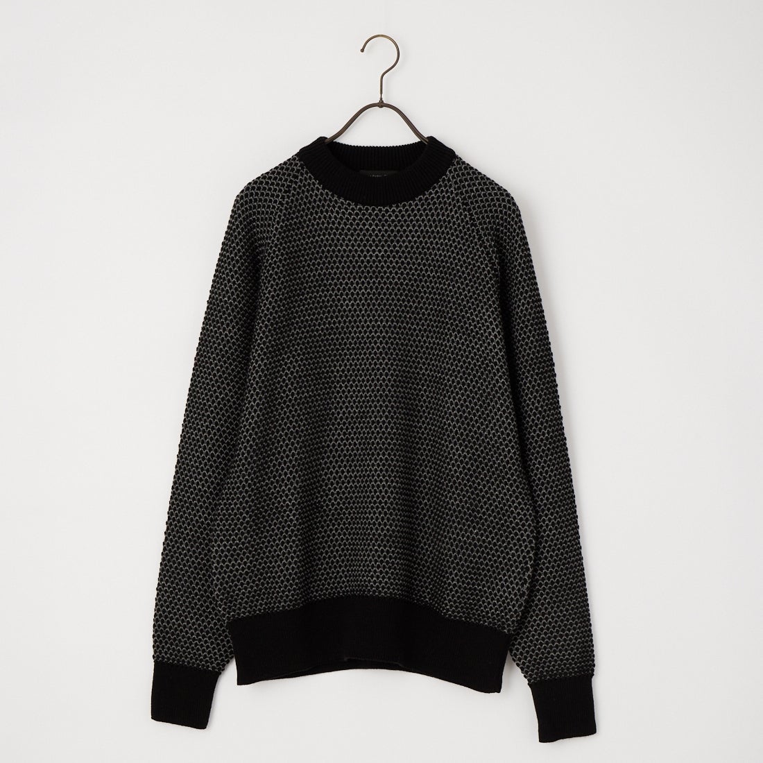 005 BLK