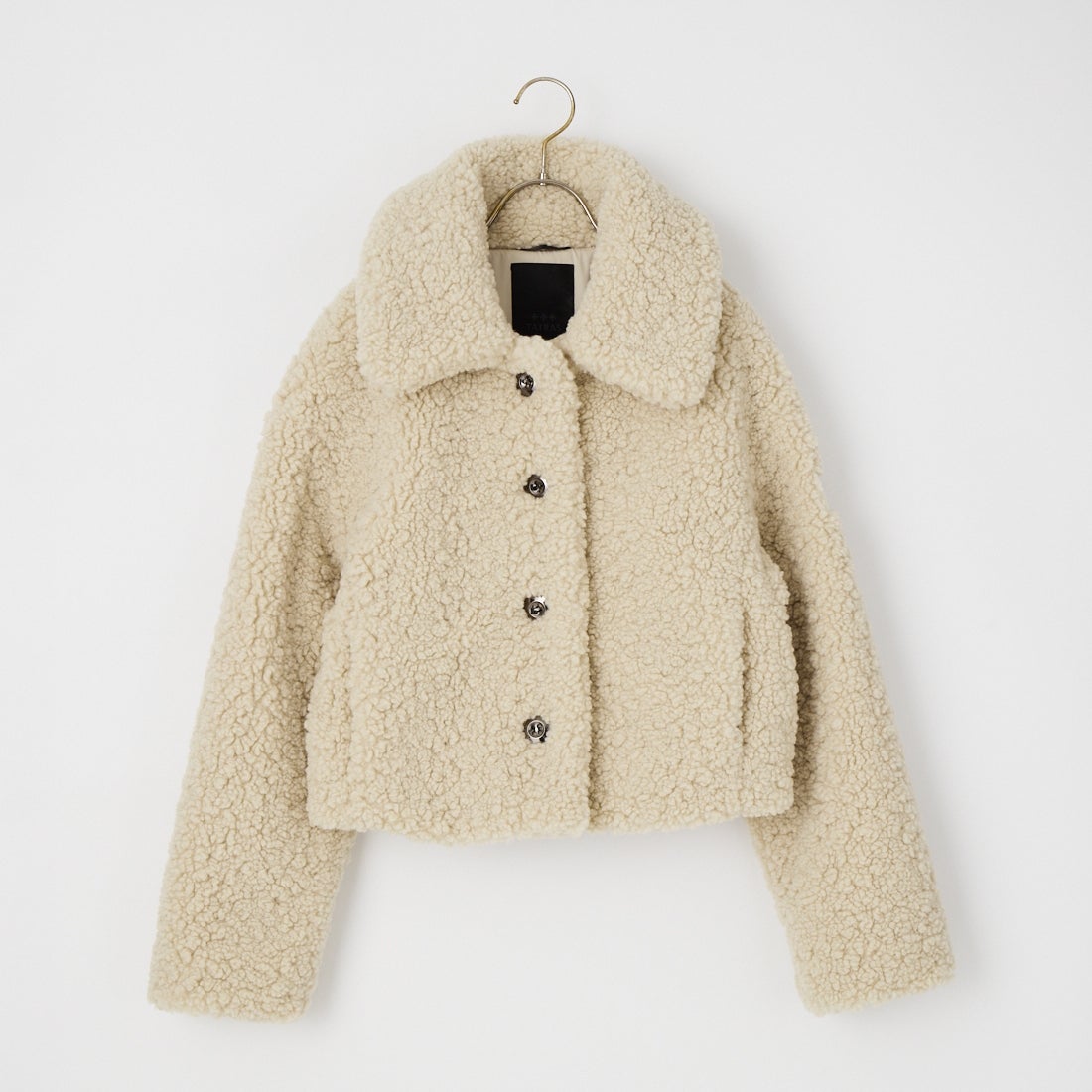 L.BEIGE