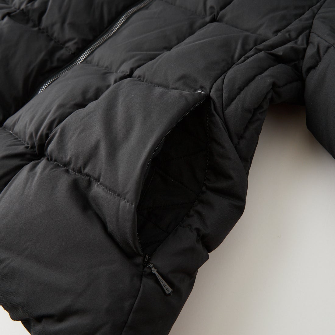 TATRAS [タトラス] AVECI/アヴェチ ダウンジャケット [LCKA0014013588] BLACK