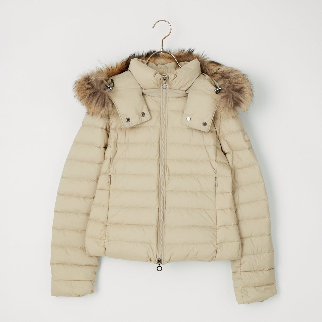 L.BEIGE