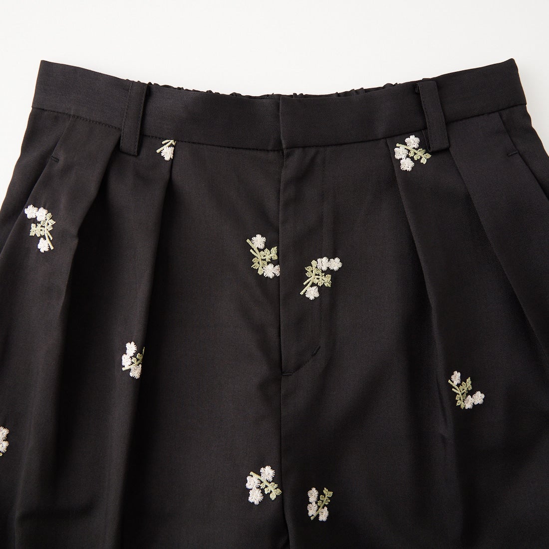 CHIGNON [シニヨン] タイニーフローラルパンツ [3865-306YX] BLACK