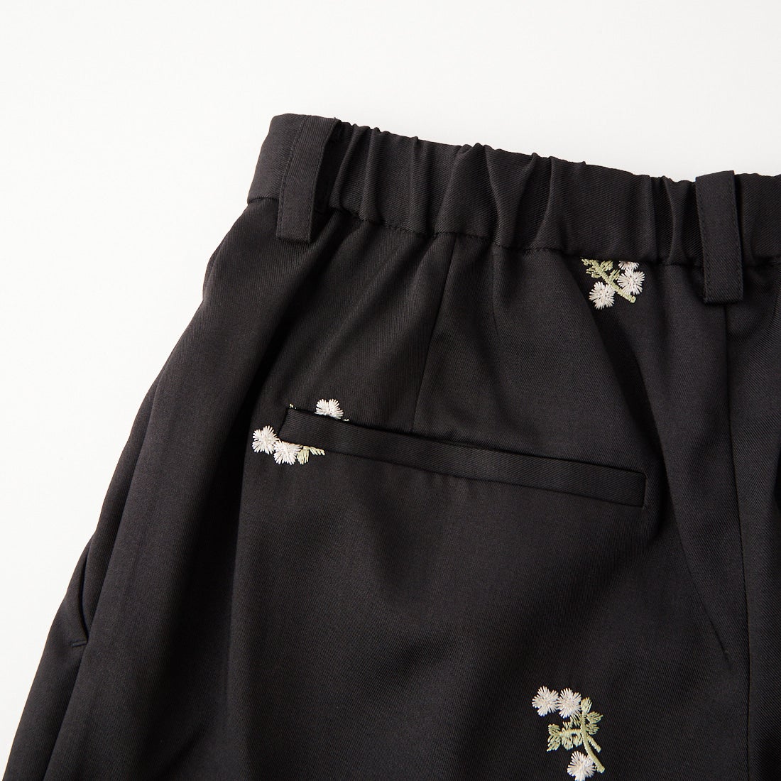 CHIGNON [シニヨン] タイニーフローラルパンツ [3865-306YX] BLACK