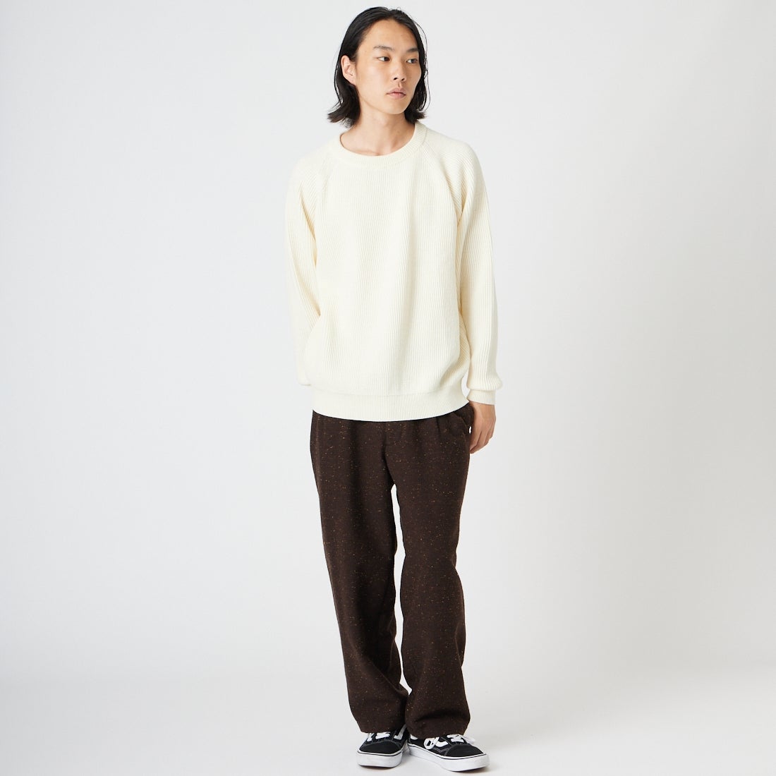 Vincent et Mireille [ヴァンソン エ ミレイユ] 別注 クルーネックニット [VM262IN00100-JF] IVORY &&モデル身長：175cm 着用サイズ：40&&