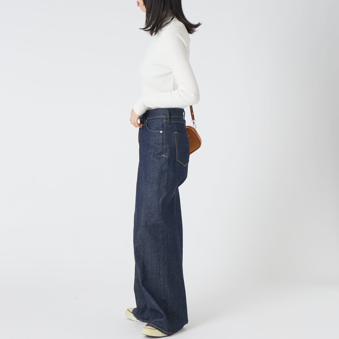 Jeans Factory Clothes [ジーンズファクトリークローズ] ウォームリブタートルネックTシャツ [JFW-C032] O.WHITE &&モデル身長：162cm 着用サイズ：36&&