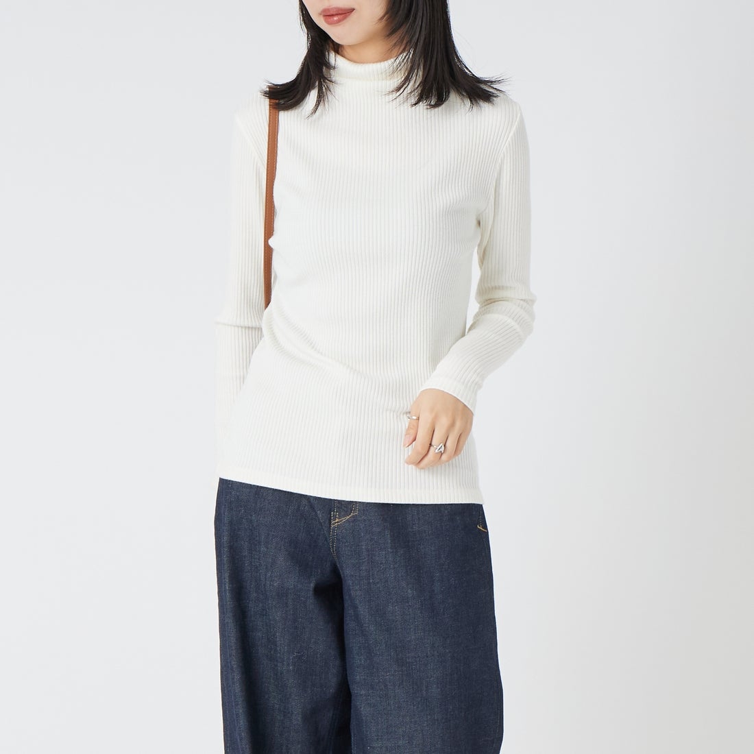 Jeans Factory Clothes [ジーンズファクトリークローズ] ウォームリブタートルネックTシャツ [JFW-C032] O.WHITE &&モデル身長：162cm 着用サイズ：36&&