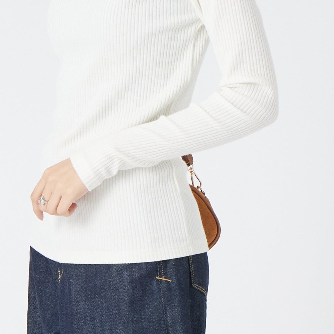 Jeans Factory Clothes [ジーンズファクトリークローズ] ウォームリブタートルネックTシャツ [JFW-C032] O.WHITE &&モデル身長：162cm 着用サイズ：36&&