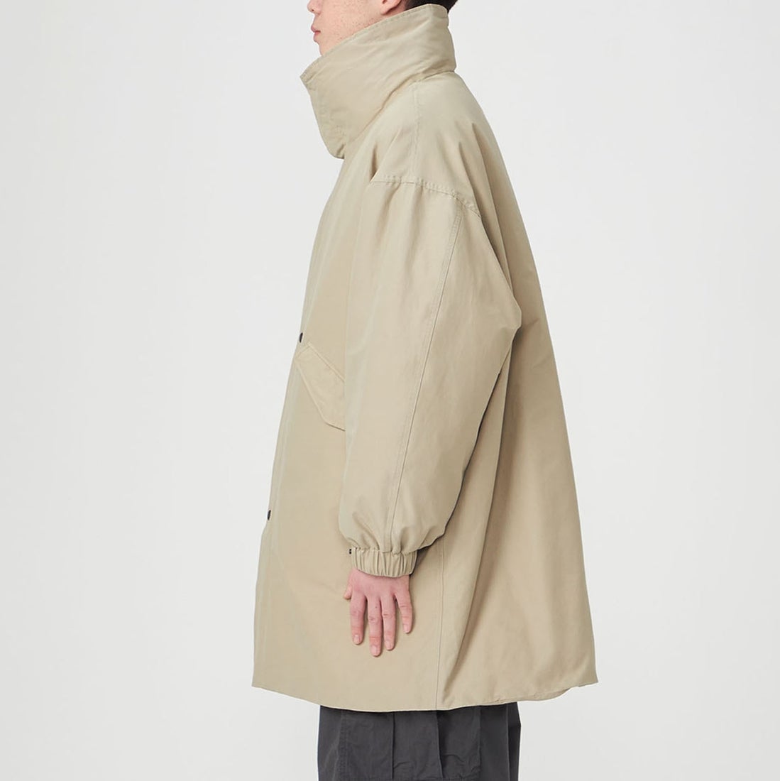 THE NORTH FACE PURPLE LABEL [ザ ノースフェイス パープルレーベル] ダブルピークフィールドダウンコート [N25FB106] BE BEIGE &&モデル身長：177cm 着用サイズ：M&&