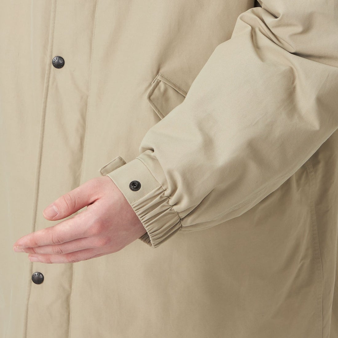 THE NORTH FACE PURPLE LABEL [ザ ノースフェイス パープルレーベル] ダブルピークフィールドダウンコート [N25FB106] BE BEIGE &&モデル身長：177cm 着用サイズ：M&&