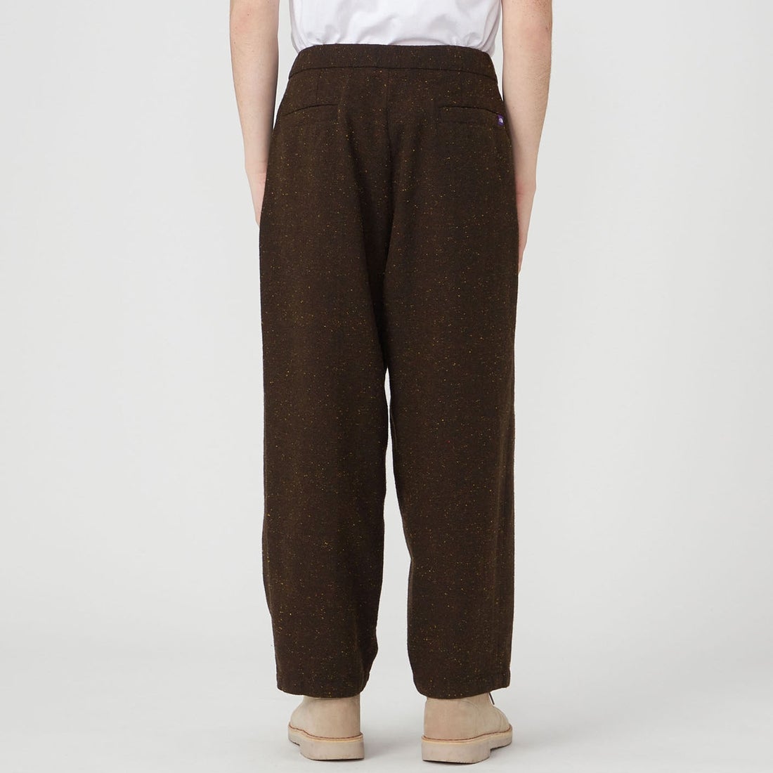 THE NORTH FACE PURPLE LABEL [ザ ノースフェイス パープルレーベル] コットンウールカラーネップフィールドパンツ [N26FC068] BR BROWN &&モデル身長：177cm 着用サイズ：32&&