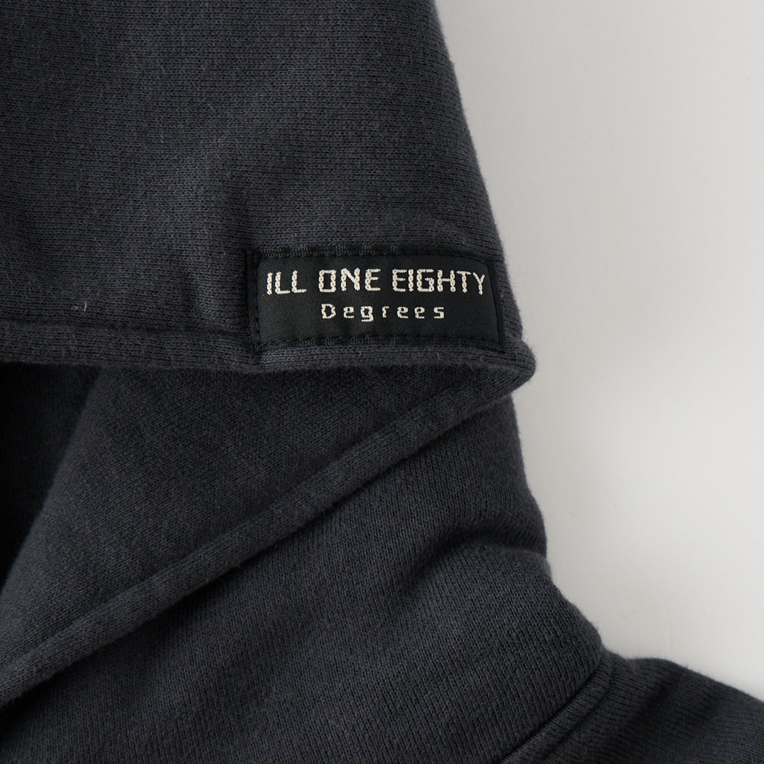 ILL ONE EIGHTY [イル ワンエイティ] TRAX フーディ [ILL262-26] BLACK