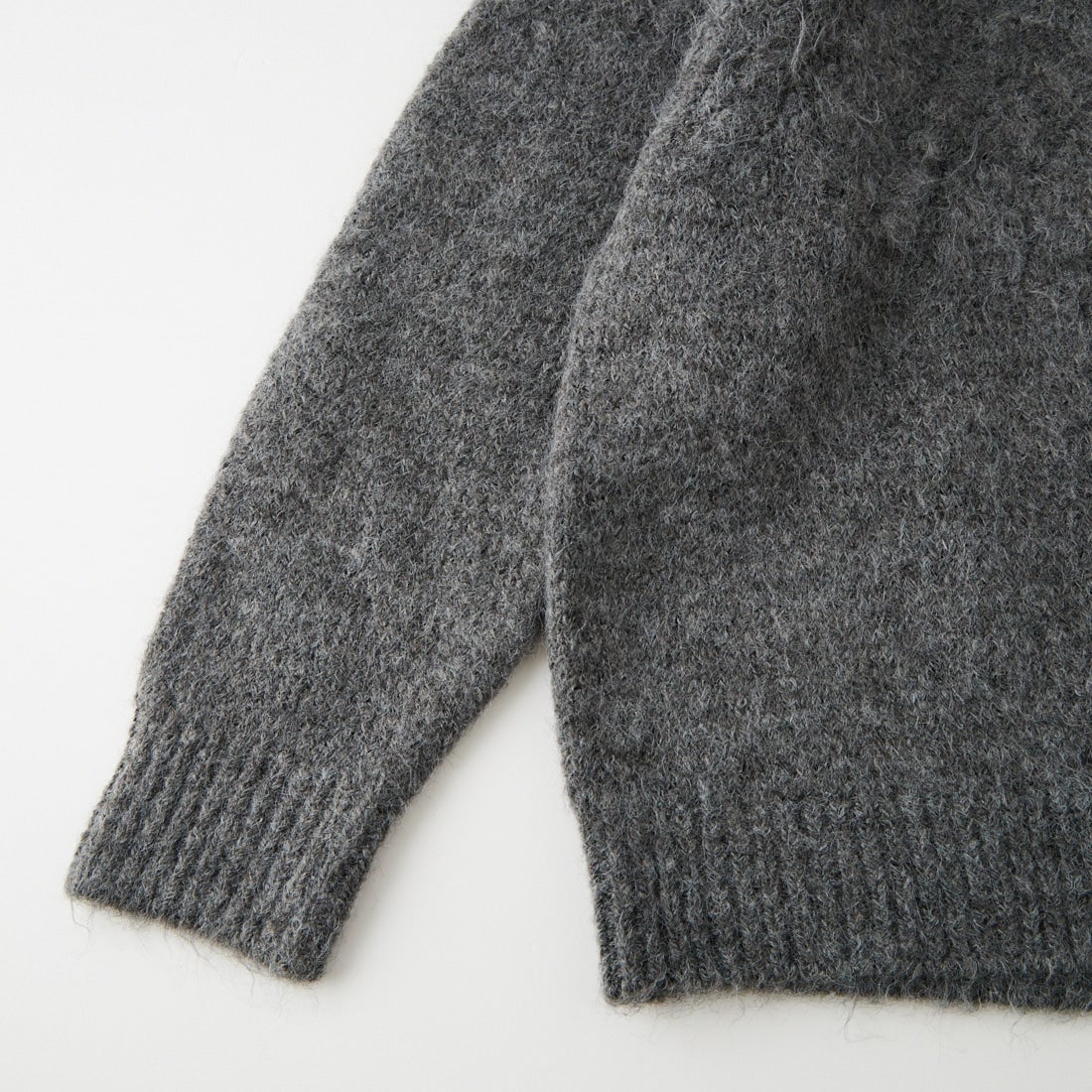 MICA&DEAL [マイカアンドディール] アルパカ混サークルケーブルニット [0126408311] GRAY