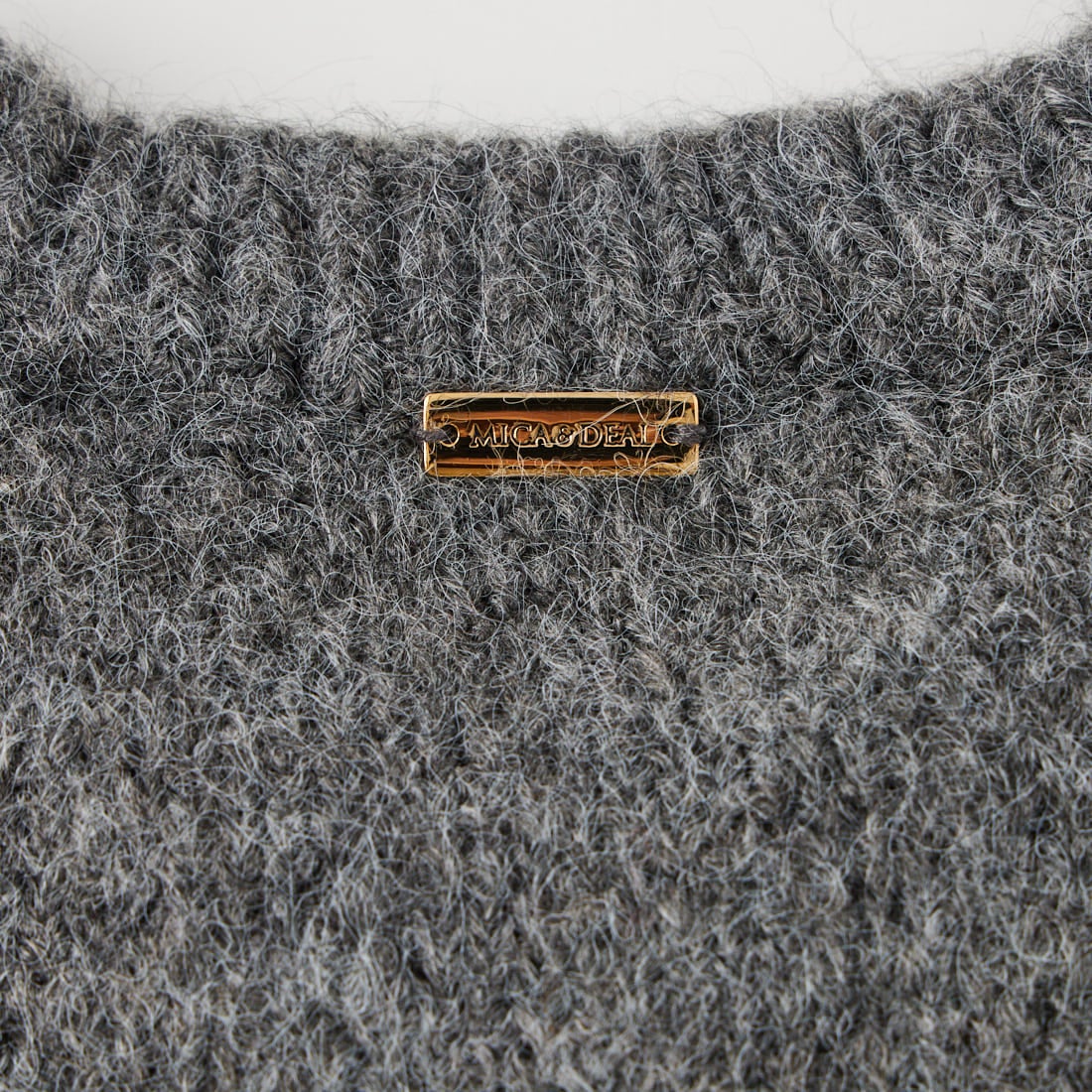 MICA&DEAL [マイカアンドディール] アルパカ混サークルケーブルニット [0126408311] GRAY