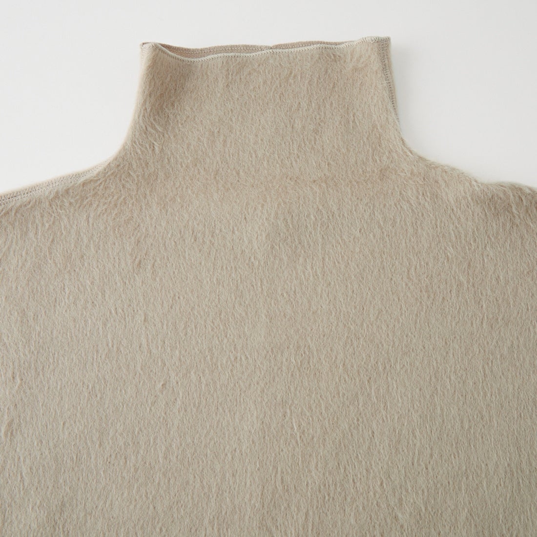 MICA&DEAL [マイカアンドディール] ルーズタートルネックプルオーバー [0126409325] BEIGE